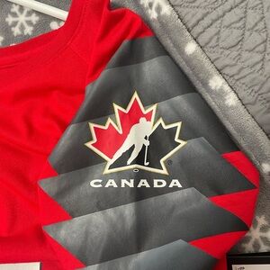 ❤️New Olympic Team Canada Hockey Jersey❤️